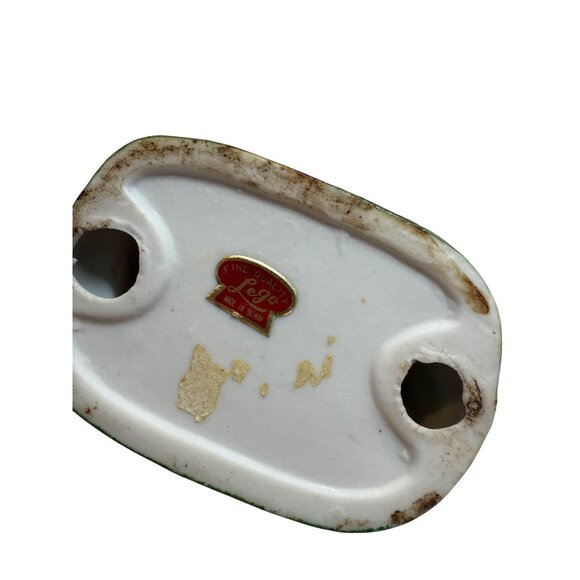 Vintage Ceramic Figurine Of Painter Girl With Squirrel & Easel By Lego Hand-Pain - Picture 6 of 9